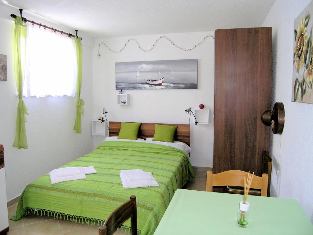 Studio Apartment Tamara Krk Town Zimmer foto