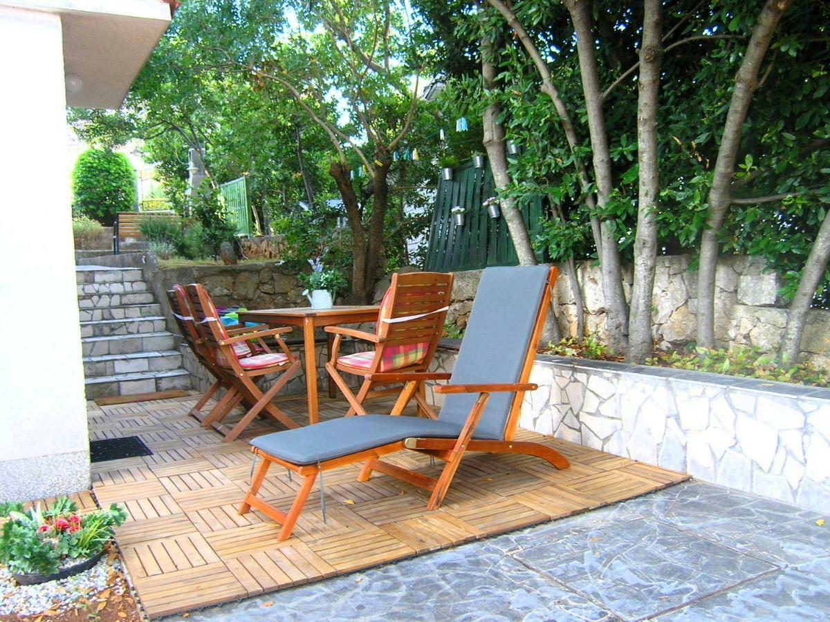 Studio Apartment Tamara Krk Town Exterior foto